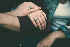 انحصار طلبی در عشق