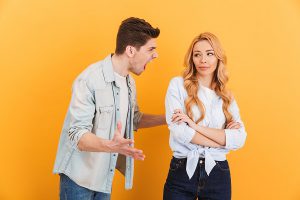 چگونه با یک شوهر عصبی رفتار کنیم؟