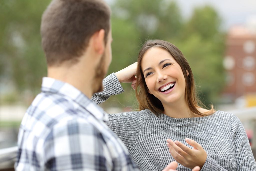 نشانه های عاشقی در زنان